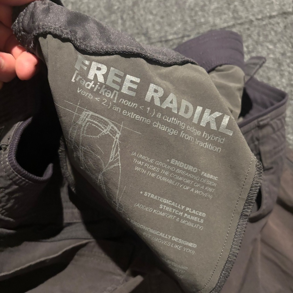 Kuhl Free Radikl Mens Charcoal Gray Hiking Pants 42x32 Enduro Fabric Stretch - Picture 5 of 9